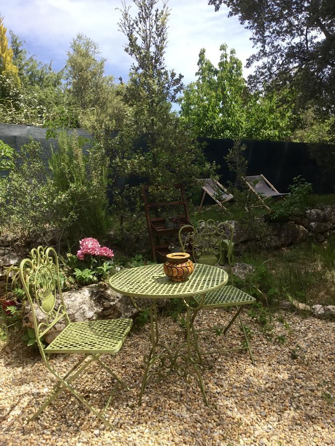 Bed and Breakfast Longo Mai Sillans-la Cascade Exterior foto
