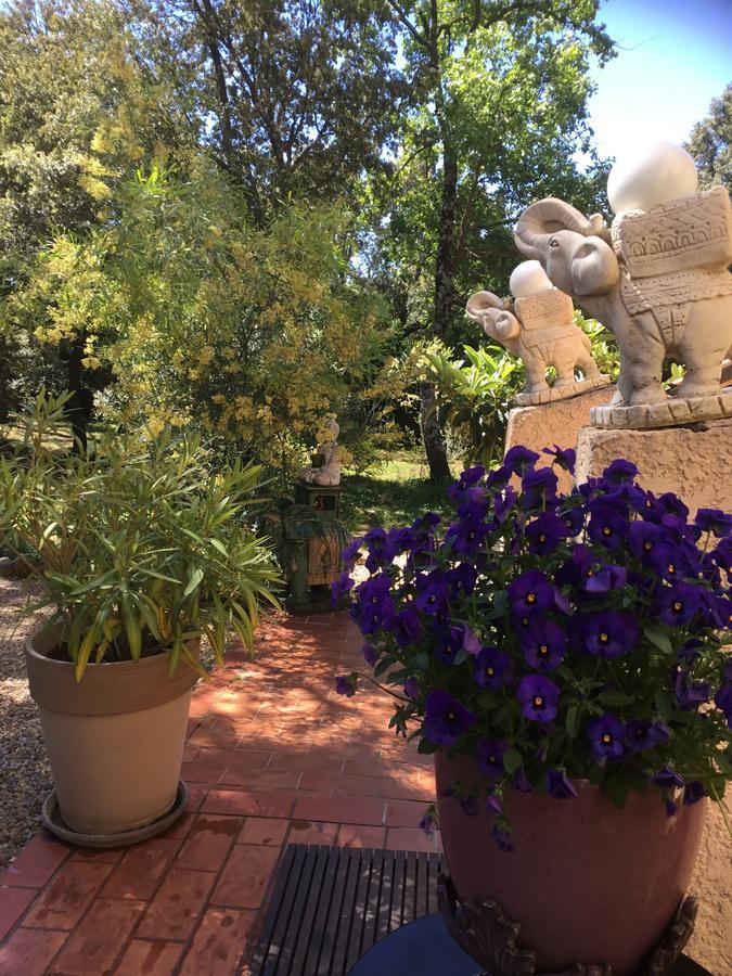 Bed and Breakfast Longo Mai Sillans-la Cascade Exterior foto